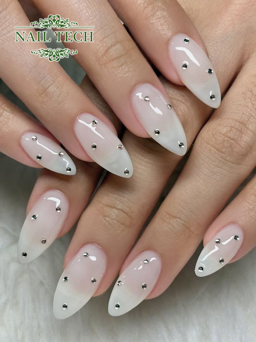 Nail Tech 